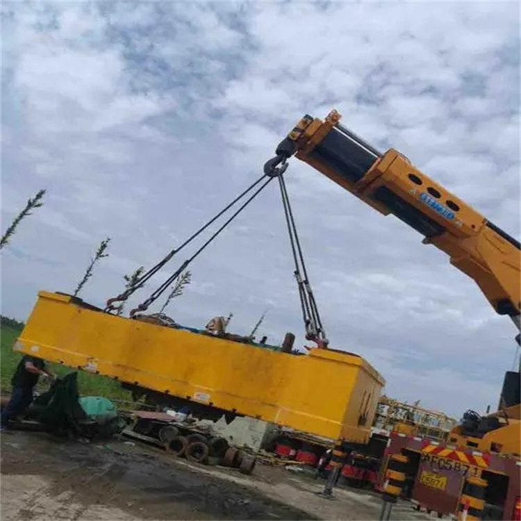 临武吊车吊集装箱需要多少钱